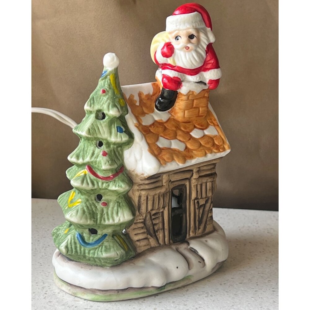 Santa Going Down the Chimney Ceramic House Lamp Decoration Christmas Tree Works - Picture 2 of 11